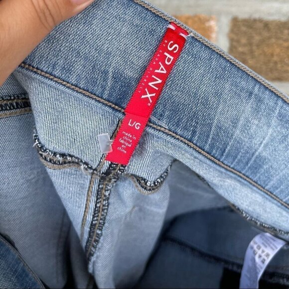 SPANX Distressed Skinny Jeans with Side Stripe Large - Picture 6 of 9